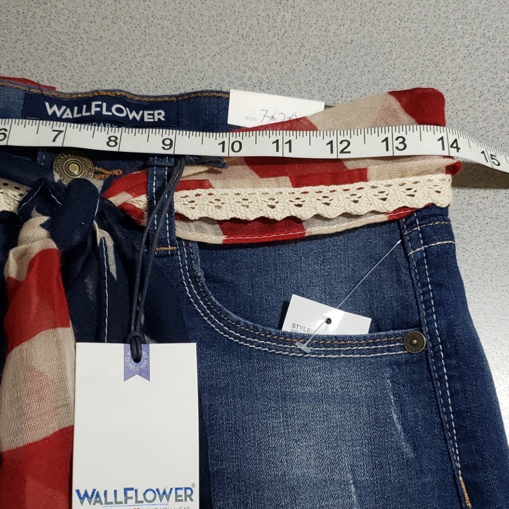 🆕️ Wallflower High Rise Shorty Short - Picture 7 of 7